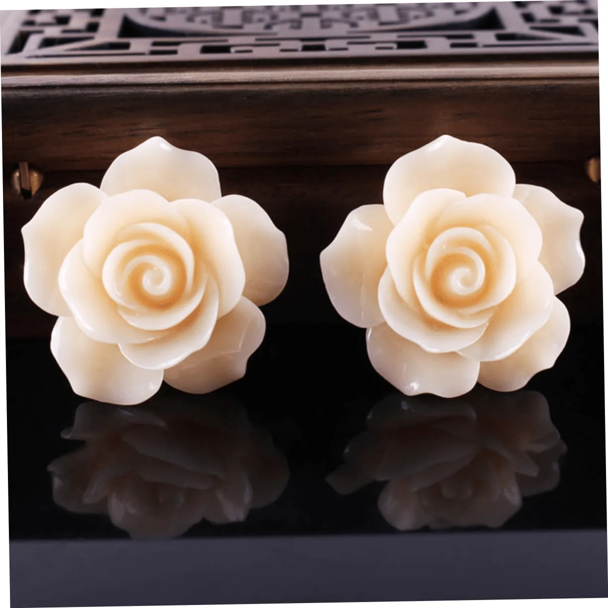 Golden Stainless Steel Stud Earings Flower Design - 088