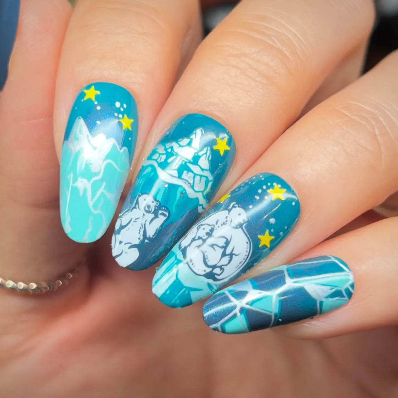 Polar Bears (M537) - Nail Stamping Plate